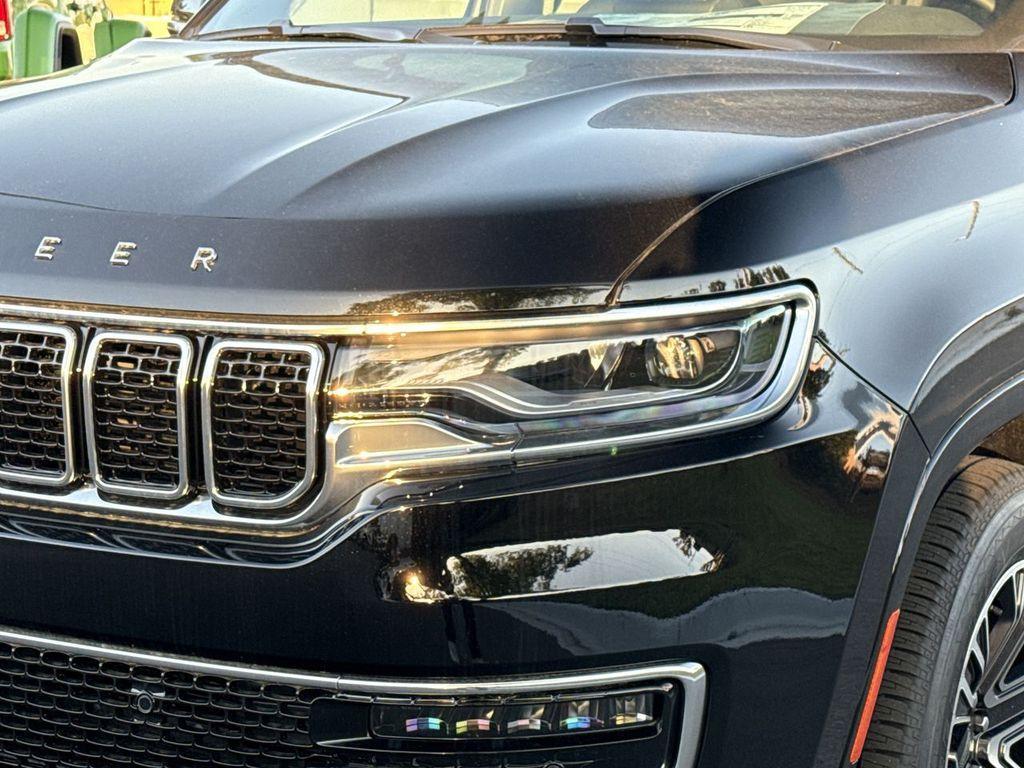 new 2025 Jeep Wagoneer L car, priced at $71,935