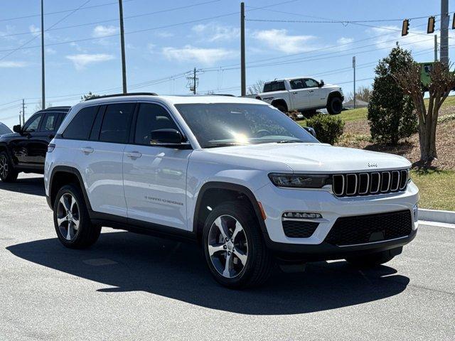 new 2025 Jeep Grand Cherokee car, priced at $46,810