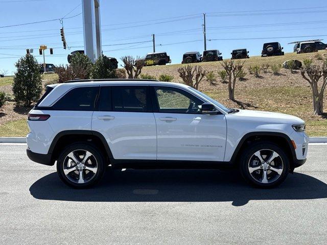 new 2025 Jeep Grand Cherokee car, priced at $46,810