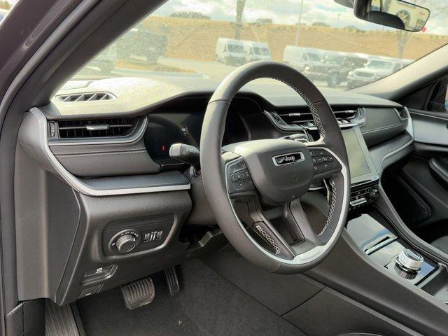 new 2025 Jeep Grand Cherokee L car, priced at $45,670