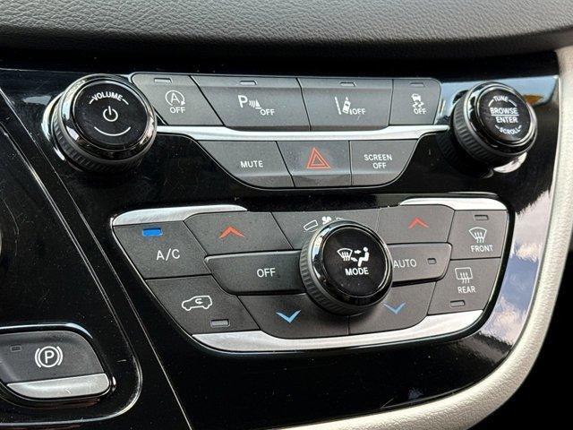 used 2023 Chrysler Pacifica car, priced at $23,680