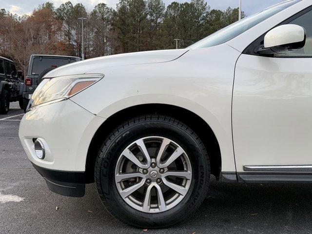 used 2016 Nissan Pathfinder car, priced at $12,495