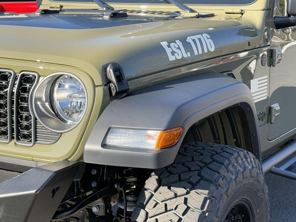 new 2025 Jeep Wrangler car, priced at $47,870