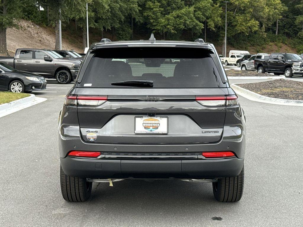 new 2025 Jeep Grand Cherokee car, priced at $45,583