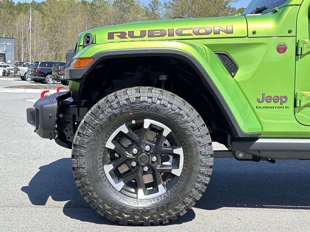 new 2025 Jeep Gladiator car, priced at $57,412