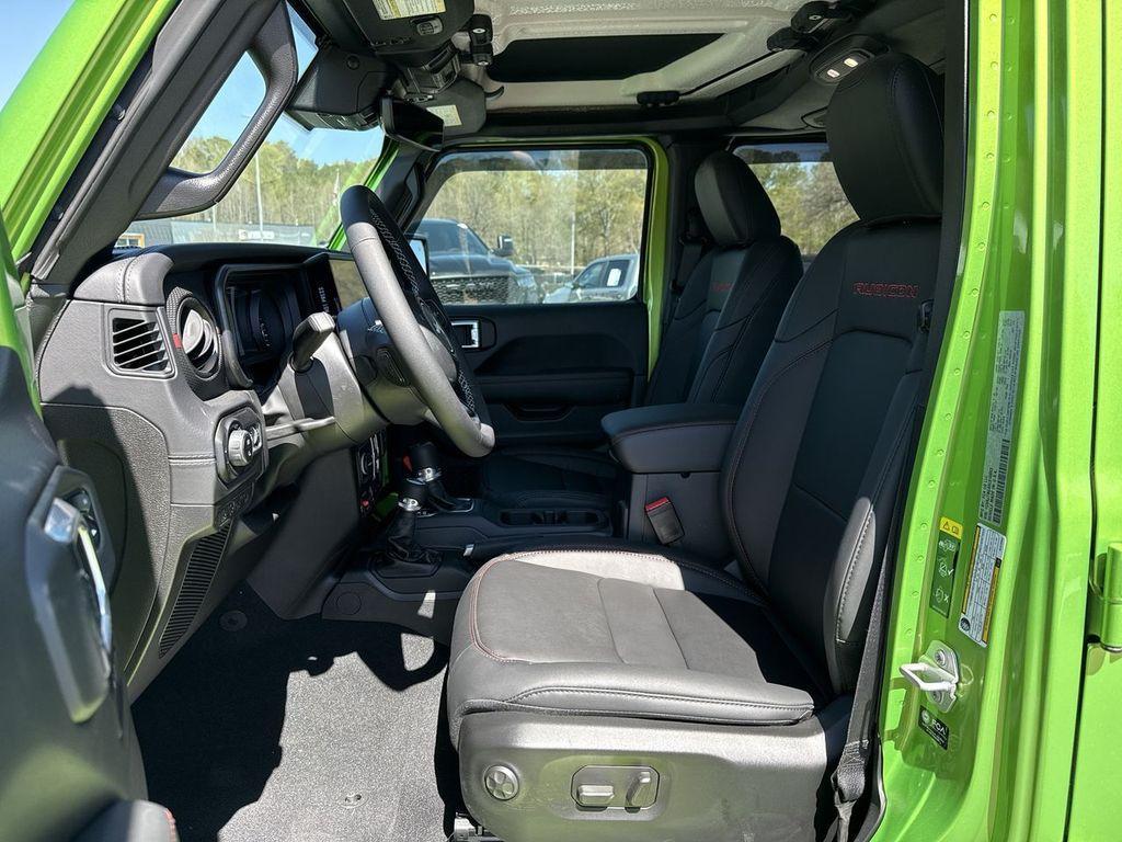 new 2025 Jeep Gladiator car, priced at $57,412