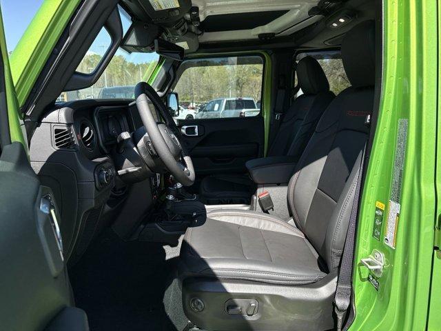 new 2025 Jeep Gladiator car, priced at $55,605
