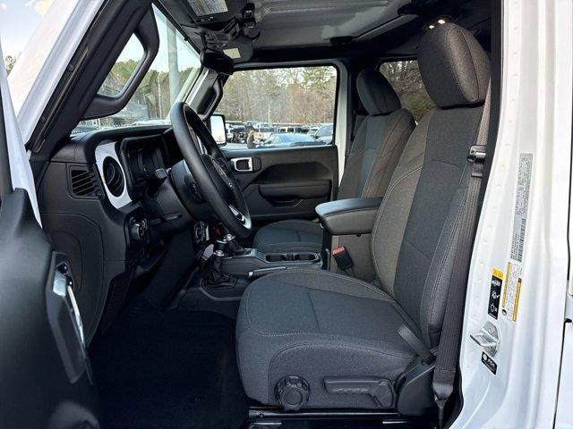 new 2025 Jeep Gladiator car, priced at $53,190