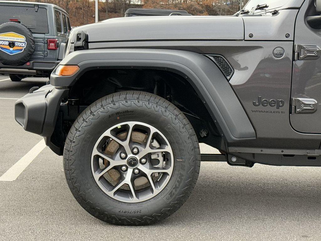 new 2025 Jeep Wrangler car, priced at $46,477
