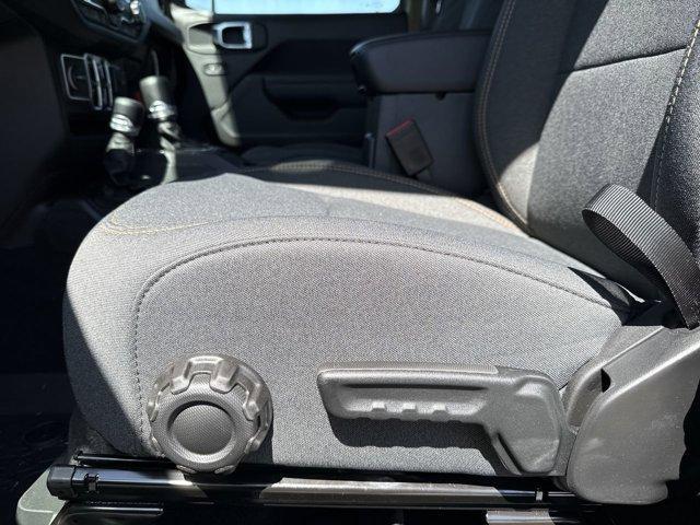 new 2025 Jeep Gladiator car, priced at $35,530