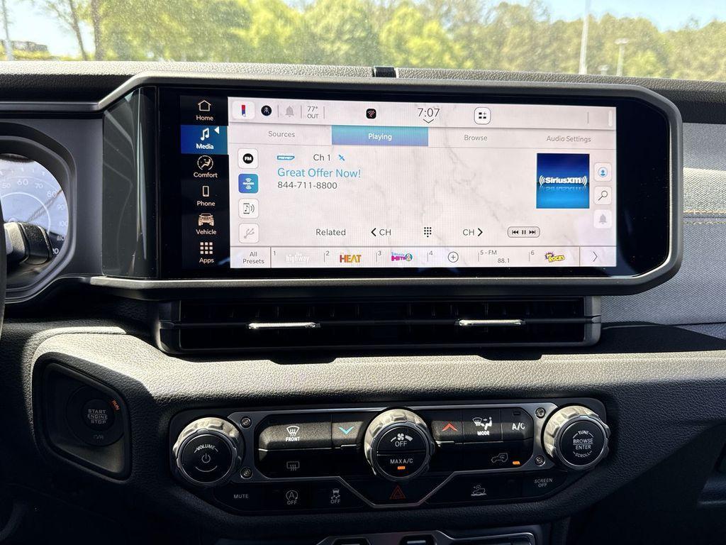 new 2025 Jeep Gladiator car, priced at $41,389