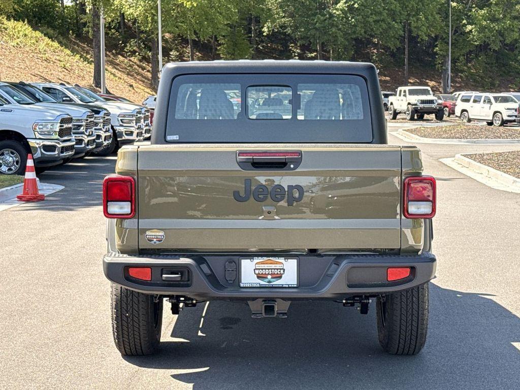 new 2025 Jeep Gladiator car, priced at $41,389