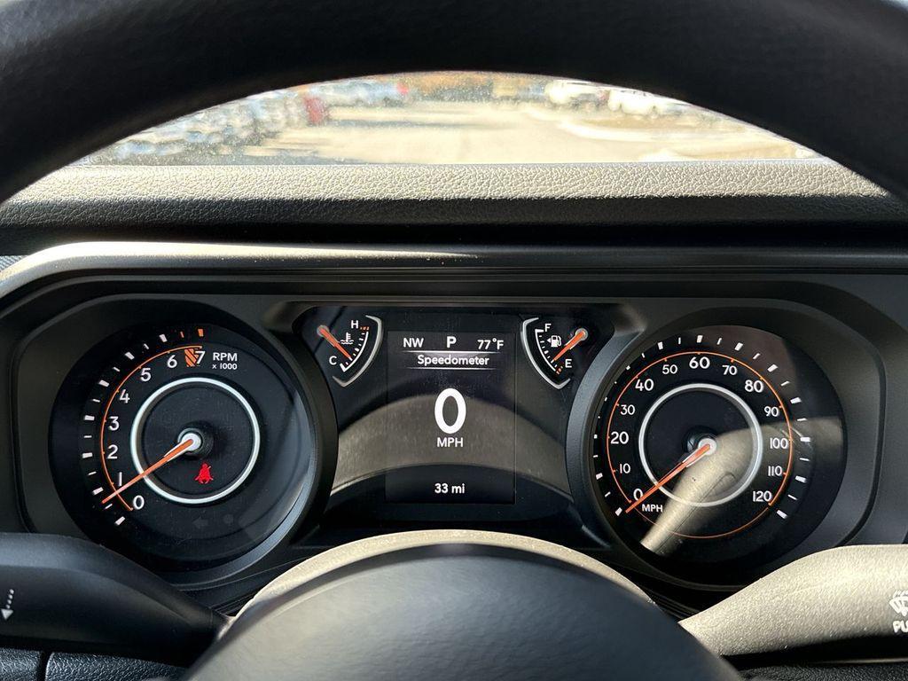 new 2025 Jeep Gladiator car, priced at $41,389