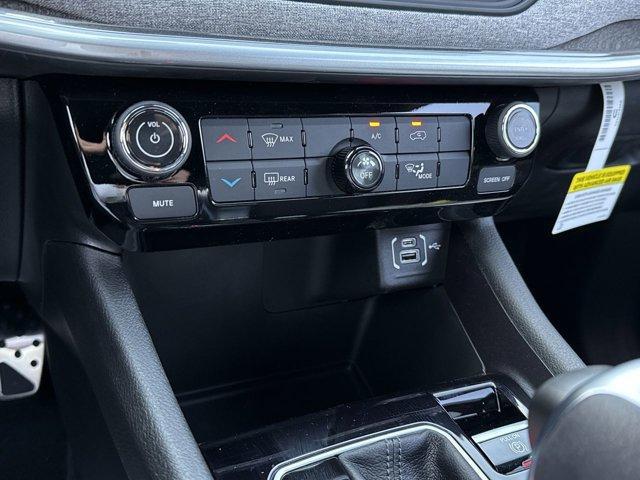 new 2025 Jeep Compass car, priced at $29,835