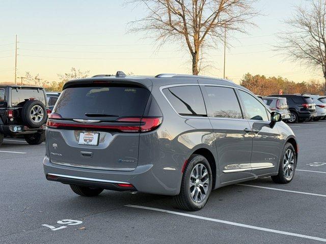 new 2025 Chrysler Pacifica Hybrid car, priced at $54,975