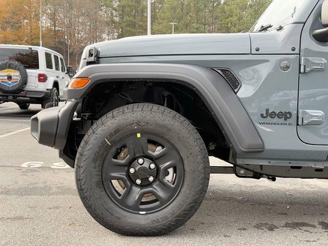 new 2025 Jeep Wrangler car, priced at $39,075