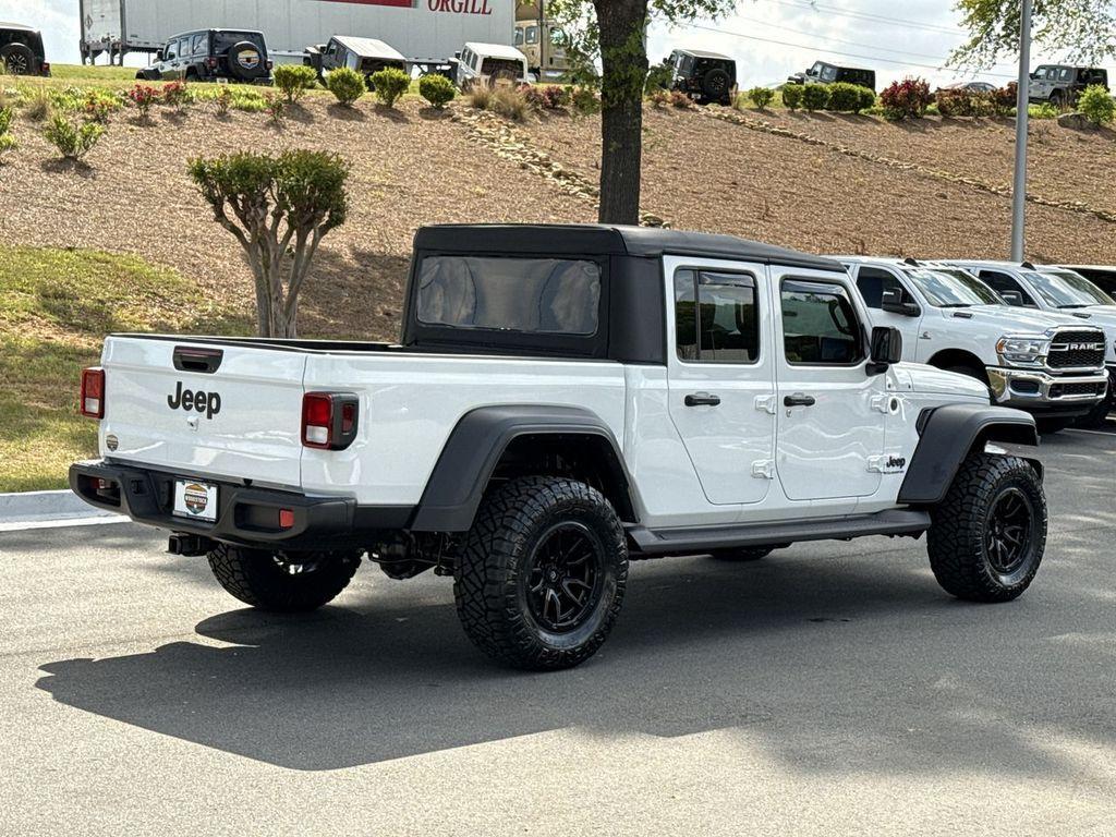 new 2025 Jeep Gladiator car, priced at $37,004