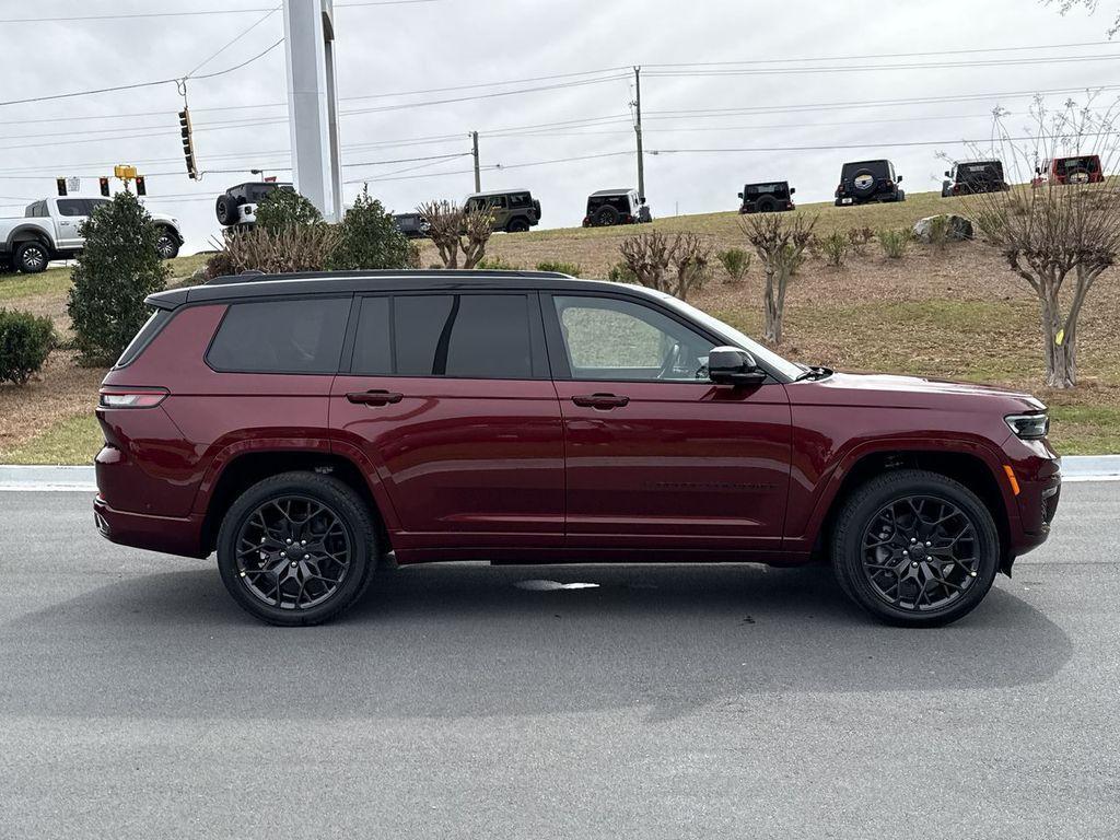 new 2025 Jeep Grand Cherokee L car, priced at $68,329