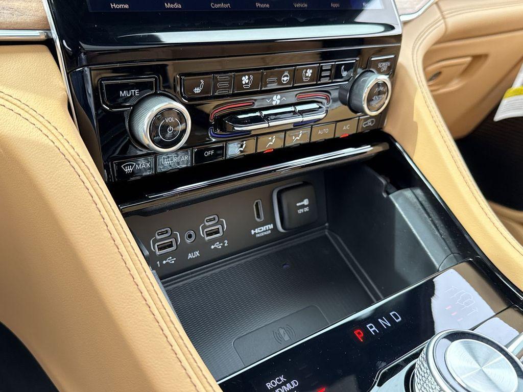 new 2025 Jeep Grand Cherokee L car, priced at $68,329