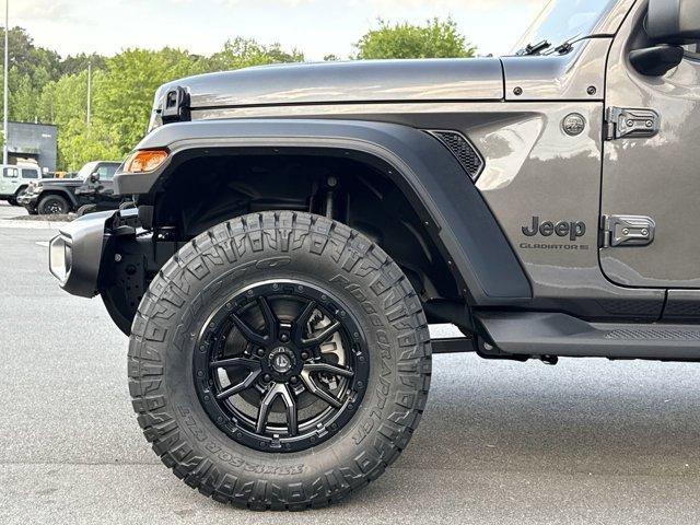new 2025 Jeep Gladiator car, priced at $45,875