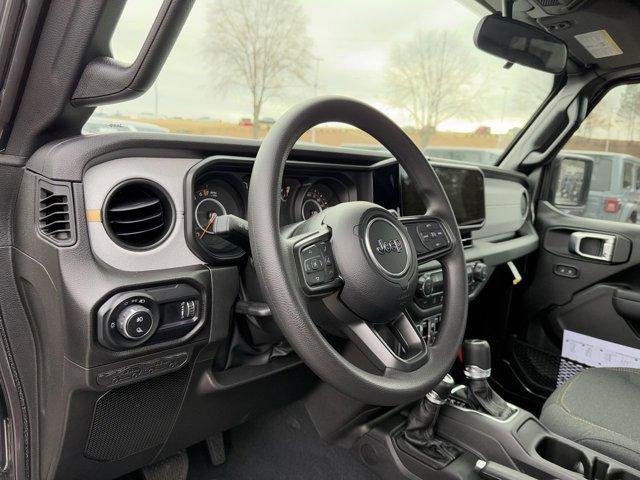 new 2025 Jeep Gladiator car, priced at $39,880