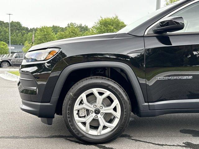 new 2025 Jeep Compass car, priced at $27,184
