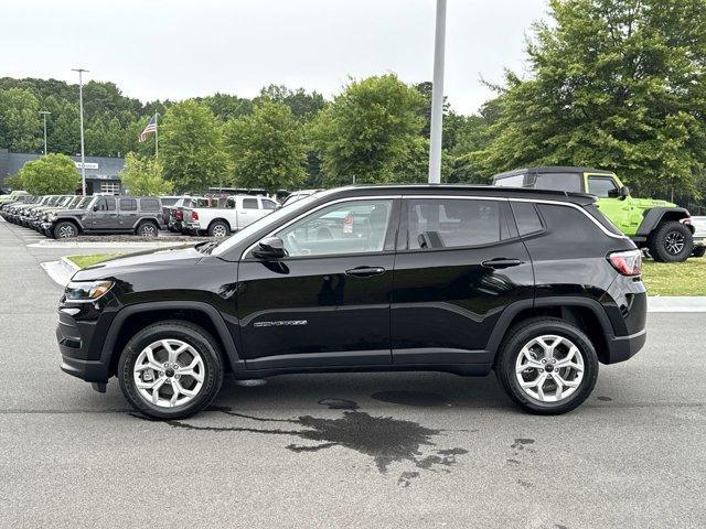 new 2025 Jeep Compass car, priced at $27,184