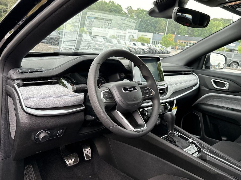 new 2025 Jeep Compass car, priced at $27,184