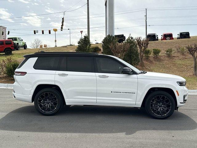 new 2025 Jeep Grand Cherokee L car, priced at $68,625