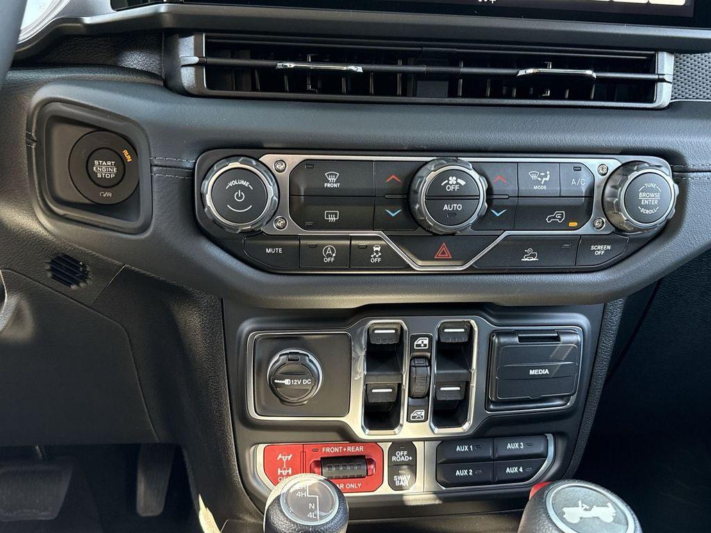 new 2026 Jeep Wrangler car, priced at $53,560