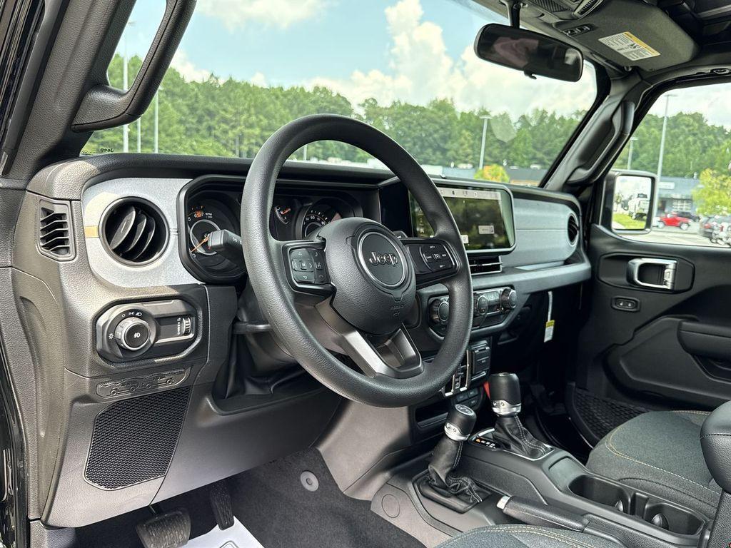 new 2025 Jeep Wrangler car, priced at $39,146
