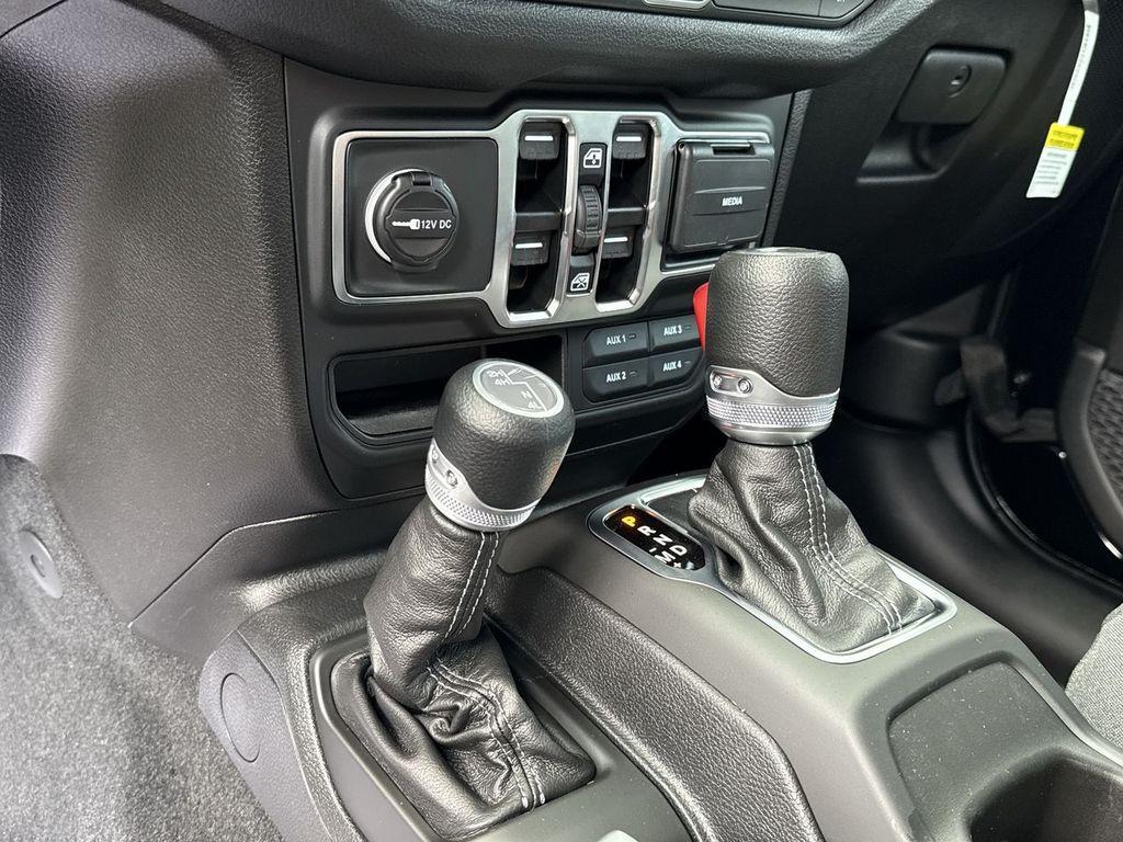 new 2025 Jeep Wrangler car, priced at $39,146