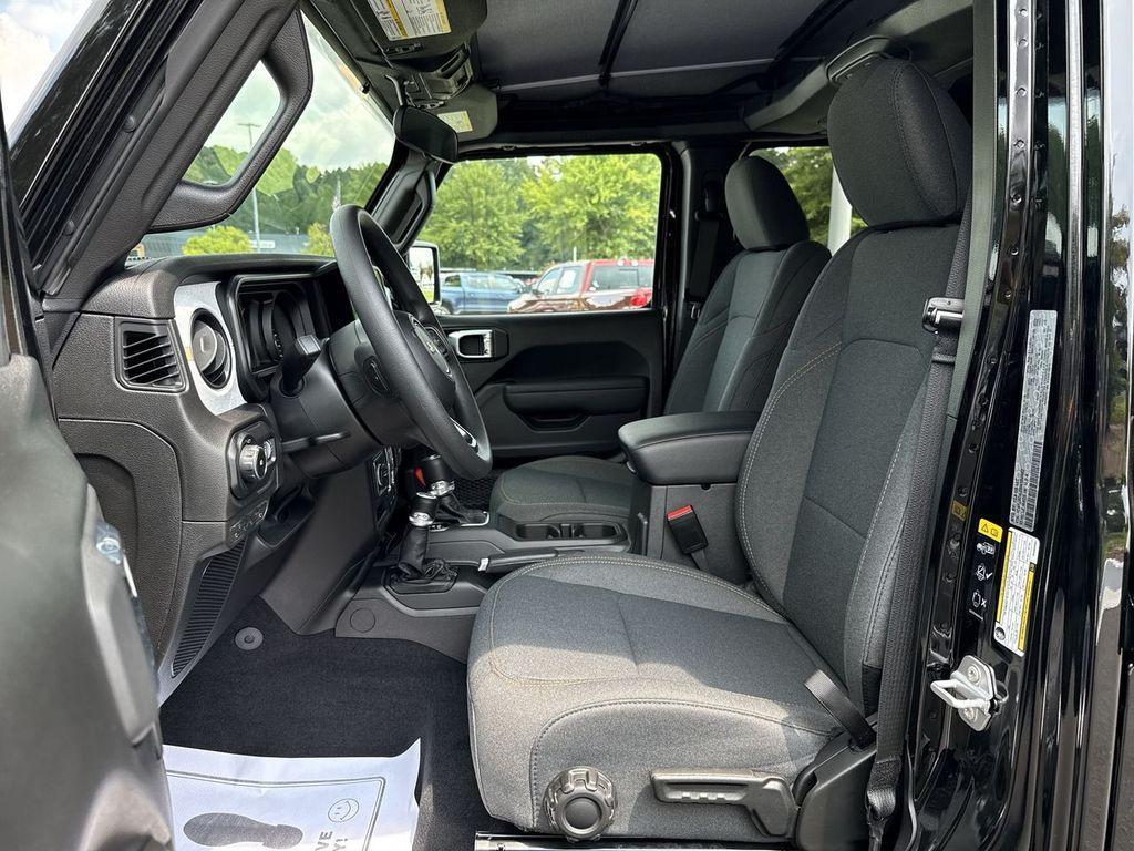 new 2025 Jeep Wrangler car, priced at $39,146