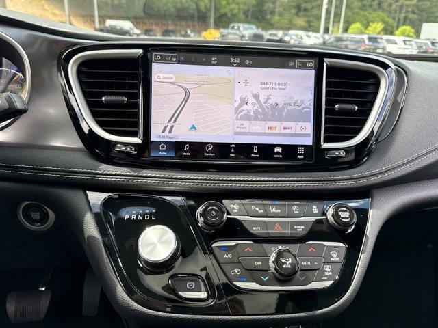 new 2025 Chrysler Pacifica car, priced at $46,760