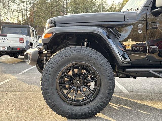 new 2025 Jeep Gladiator car, priced at $40,435