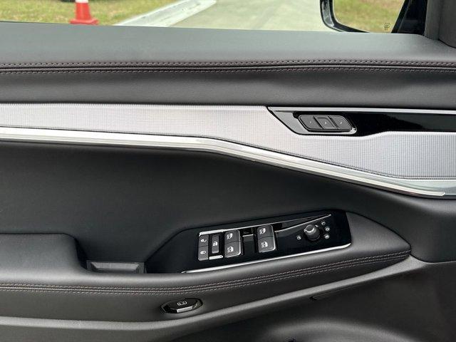 new 2025 Jeep Wagoneer S car, priced at $52,210