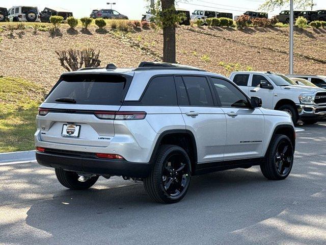 new 2025 Jeep Grand Cherokee car, priced at $48,232