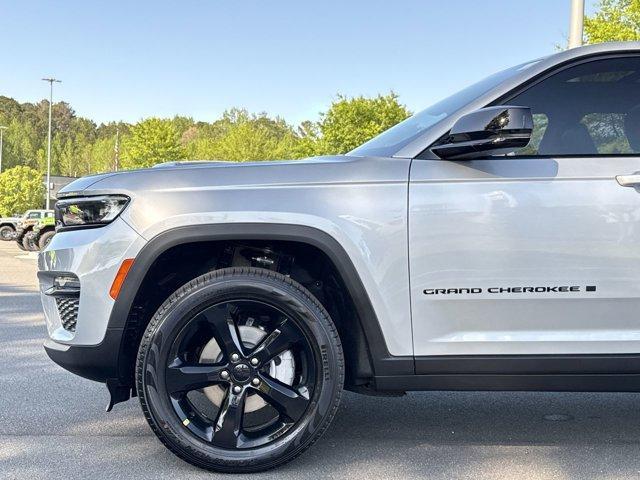 new 2025 Jeep Grand Cherokee car, priced at $48,232