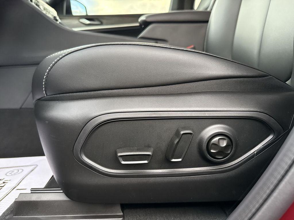 new 2025 Jeep Grand Cherokee car, priced at $45,583