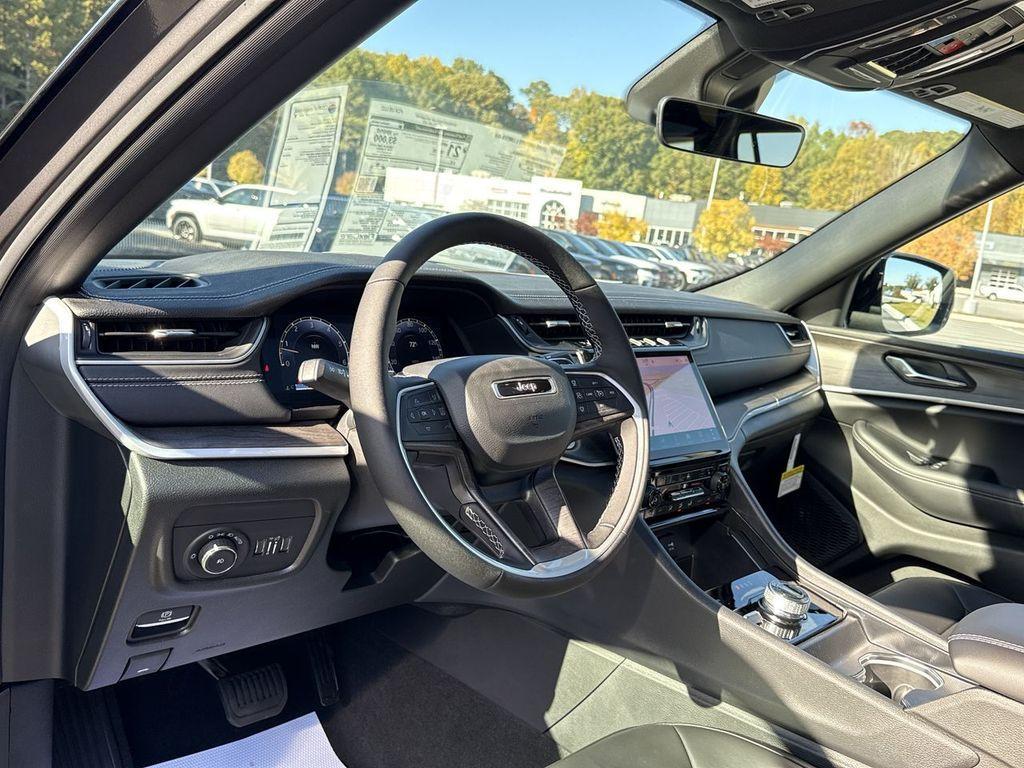 new 2025 Jeep Grand Cherokee L car, priced at $46,782
