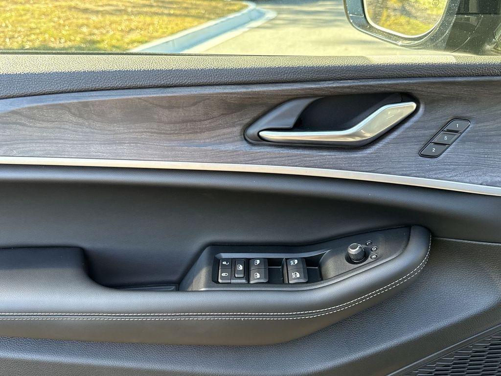 new 2025 Jeep Grand Cherokee L car, priced at $46,782