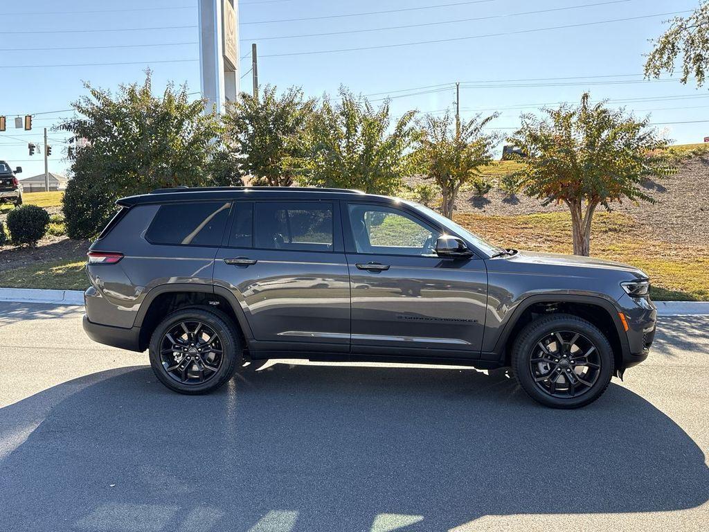new 2025 Jeep Grand Cherokee L car, priced at $46,782