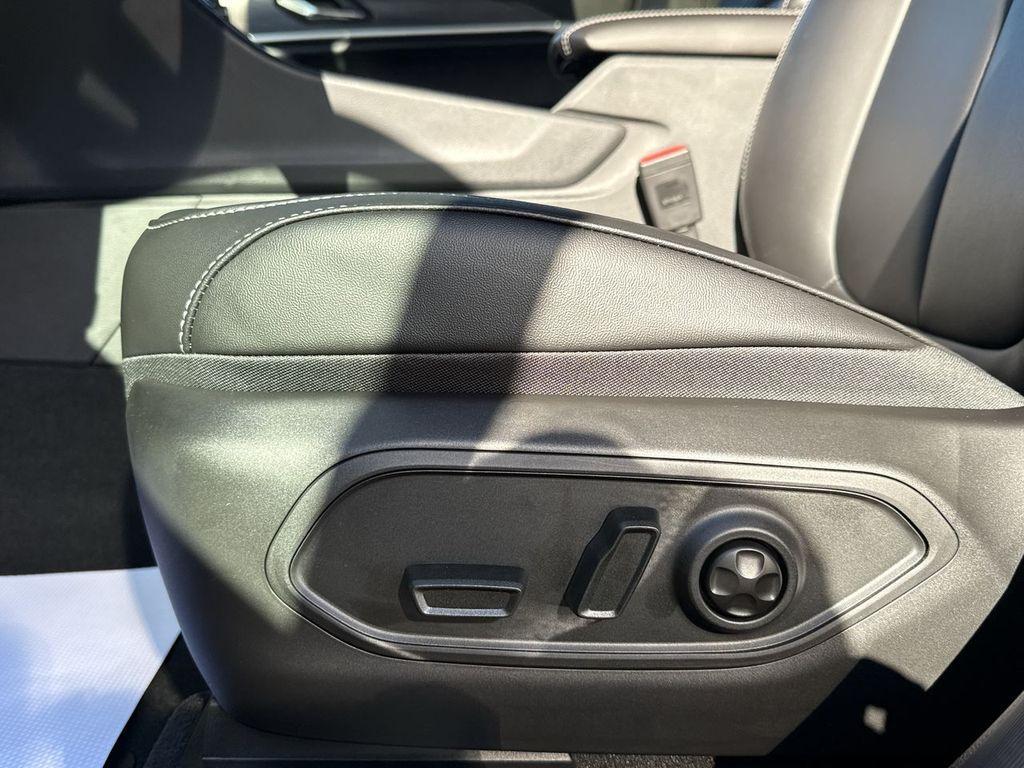 new 2025 Jeep Grand Cherokee L car, priced at $46,782