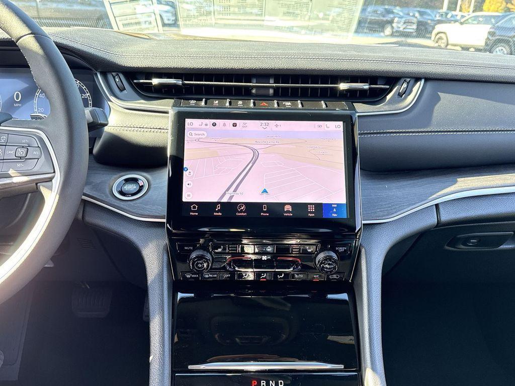 new 2025 Jeep Grand Cherokee L car, priced at $46,782