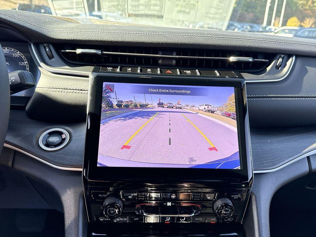 new 2025 Jeep Grand Cherokee L car, priced at $46,782