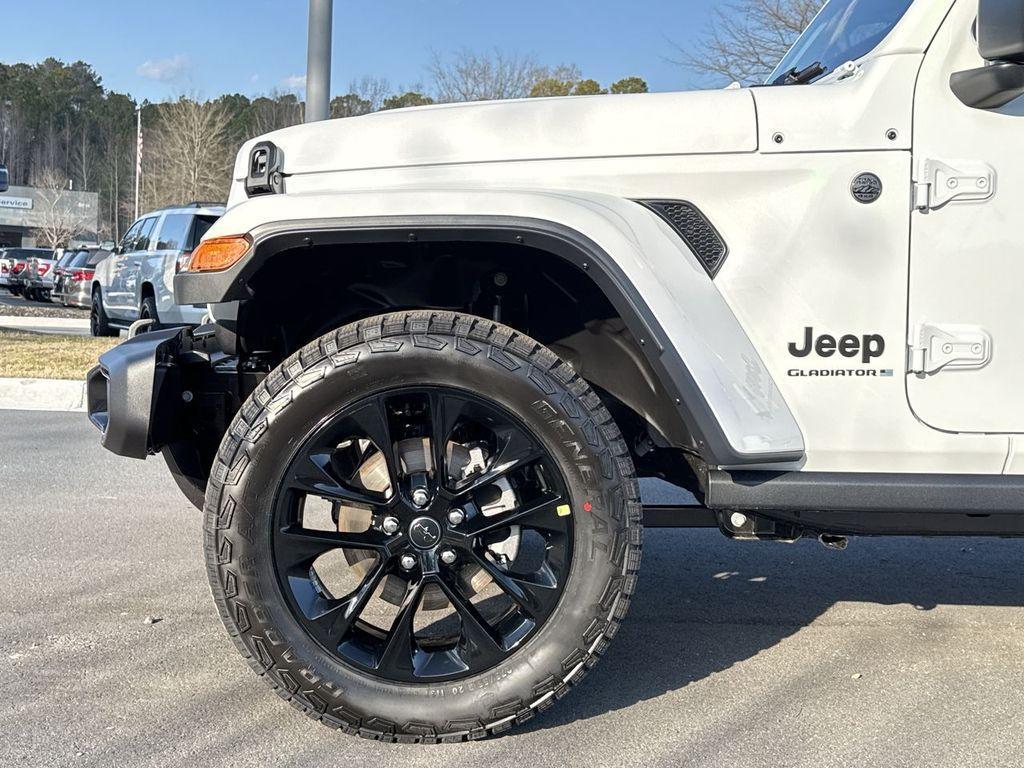 new 2025 Jeep Gladiator car, priced at $40,702