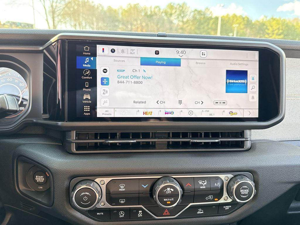 new 2025 Jeep Gladiator car, priced at $40,702