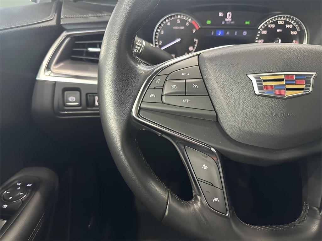 used 2023 Cadillac XT5 car, priced at $28,822