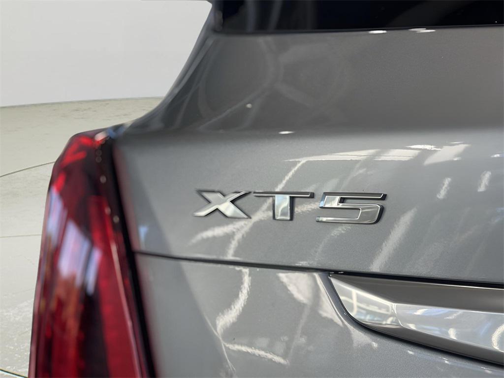used 2023 Cadillac XT5 car, priced at $28,822