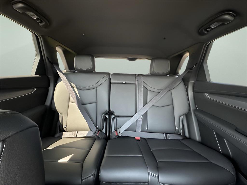 new 2025 Cadillac XT5 car, priced at $48,735